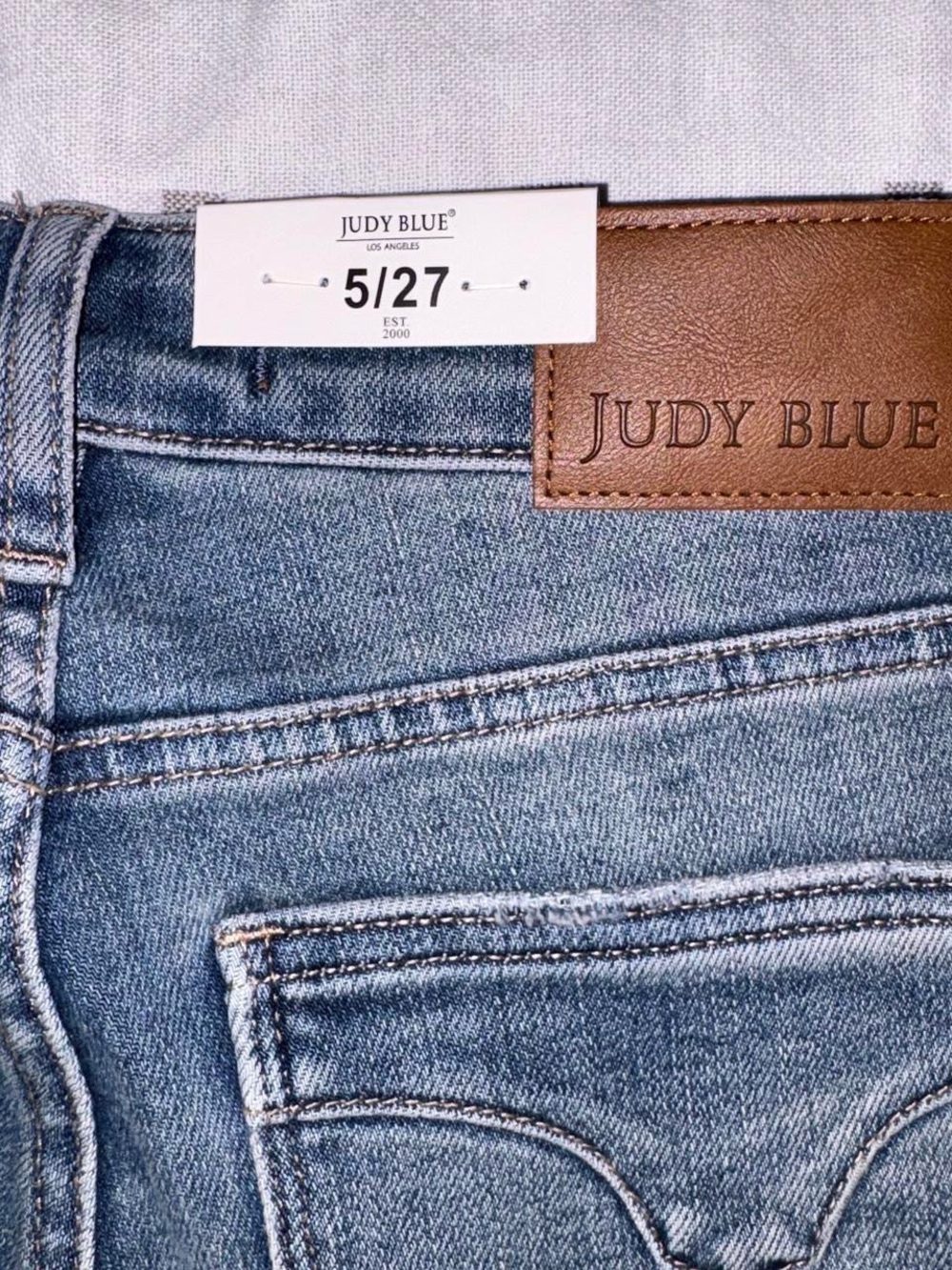 Judy Blue Mid-Dark Blue Flare Jeans 5/27 - Picture 5 of 5